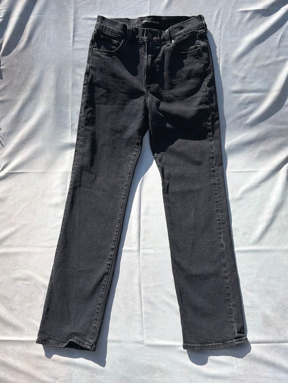 Denim Forum Size 26 90's Sculpt Mid-Rise Straight Black Jeans